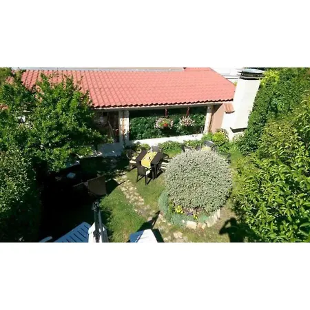 Pansion Stones בית אירוח