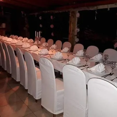 Pansion Stones בית אירוח מורטר