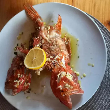 Pansion Stones בית אירוח