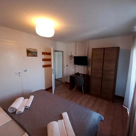 Pansion Stones בית אירוח מורטר