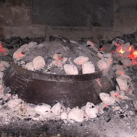 בית אירוח Pansion Stones