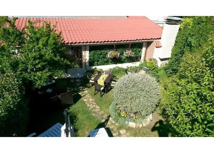 Pansion Stones منزل للإقامة