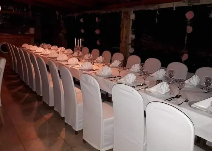 Pansion Stones منزل للإقامة مورتير