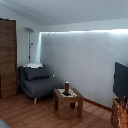 Pansion Stones Δωμάτια σε οικογενειακή κατοικία Μούρτερ