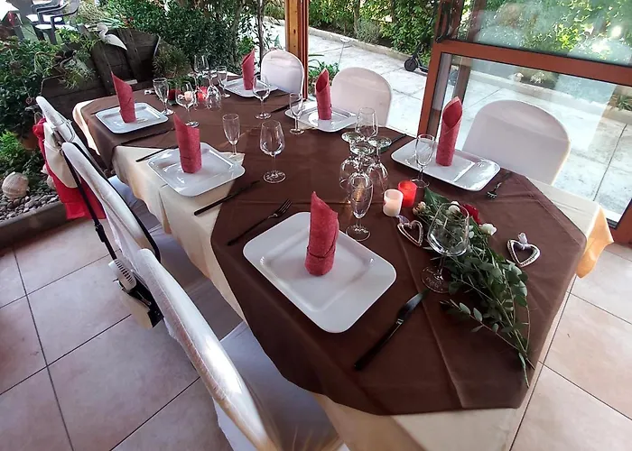 Homestay Pansion Stones Murter