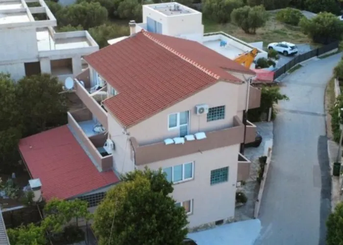 Pansion Stones Homestay Murter